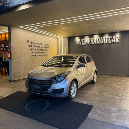 HYUNDAI HB20 1.0 COMFORT PLUS 12V FLEX 4P MANUAL HYUNDAI HB20 1.0 COMFORT PLUS 12V FLEX 4P MANUAL